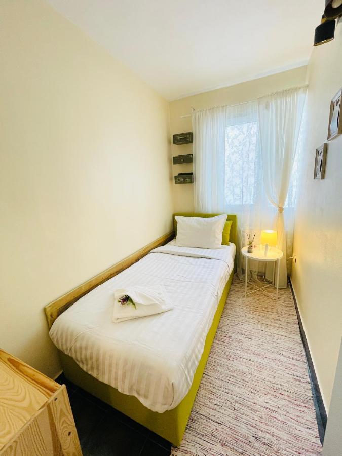 Perfect Place To Stay Self Check In-24H-Netflix-Wifi Resita Zewnętrze zdjęcie