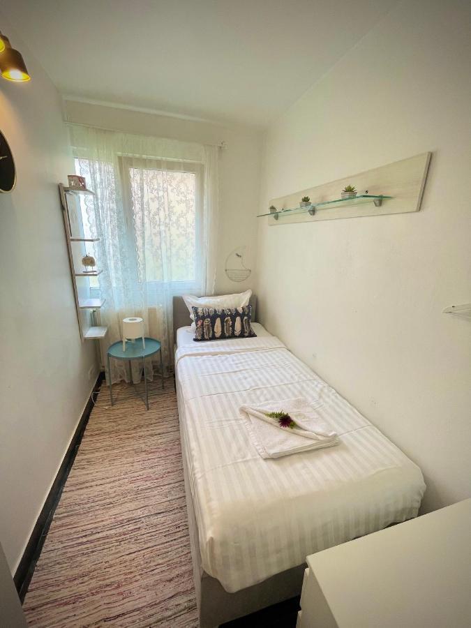 Perfect Place To Stay Self Check In-24H-Netflix-Wifi Resita Zewnętrze zdjęcie