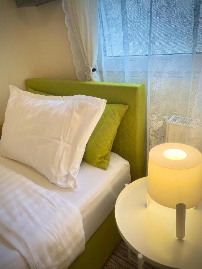 Perfect Place To Stay Self Check In-24H-Netflix-Wifi Resita Zewnętrze zdjęcie